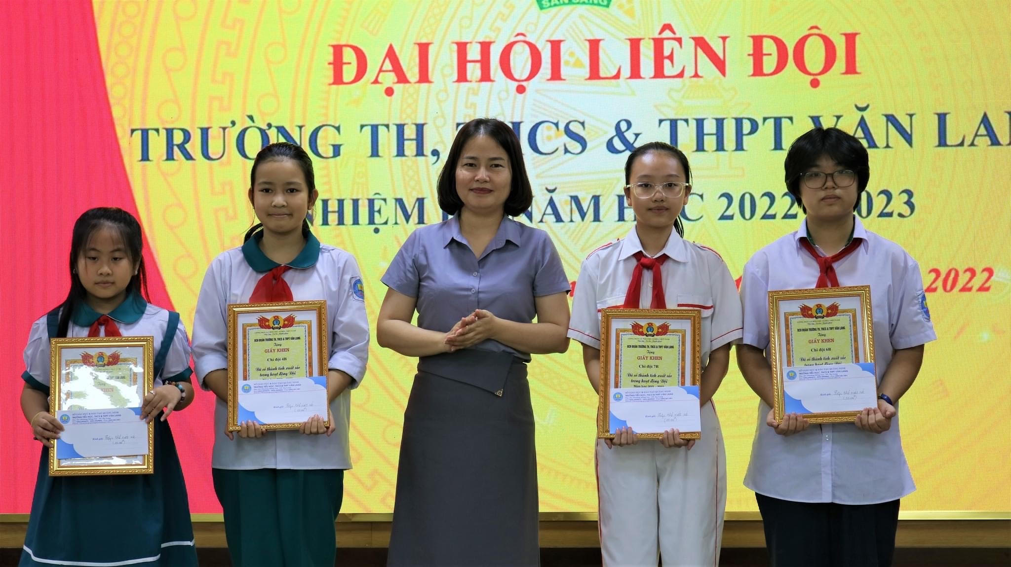 Trường TH, THCS & THPT Văn Lang tổ chức Đại hội Liên đội năm học 2022 - 2023
